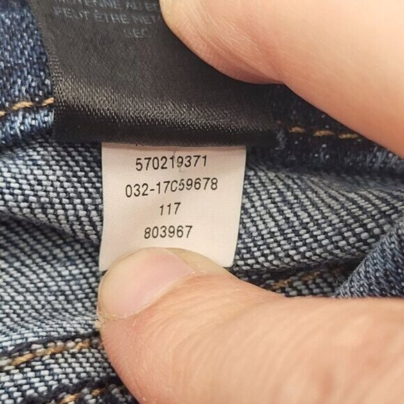 Chicos Womens So Slimming Girlfriend Crop Jeans~Size 0.5 (6/Small)~Blue Denim - Picture 11 of 12